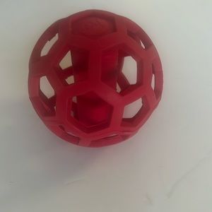JW Red Open Weave “Fun Noises” Ball